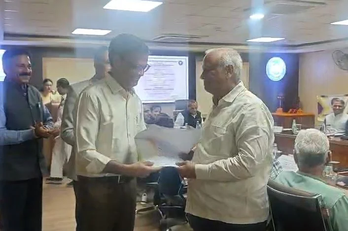 RSLSA Completes Special Mediation Training for 28 Retired Judges, Justice Mahendra Kumar Goyal Distributes Certificates