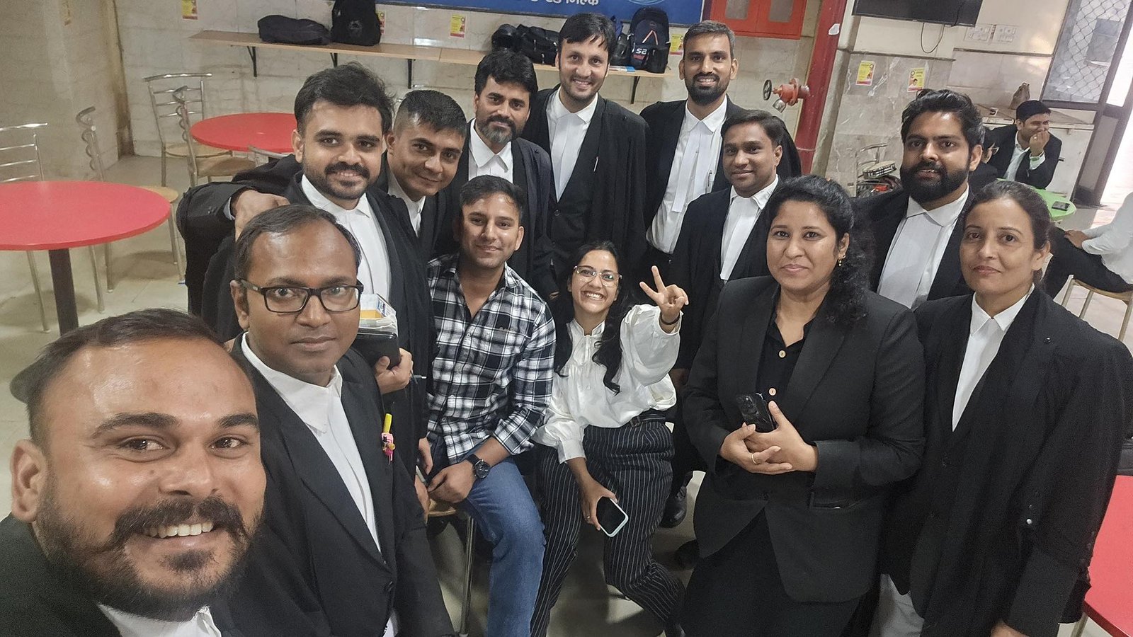 Advocate Himanshi Meena — once a theatre artist, now contesting as the youngest candidate for Joint Secretary in the Rajasthan High Court Jaipur