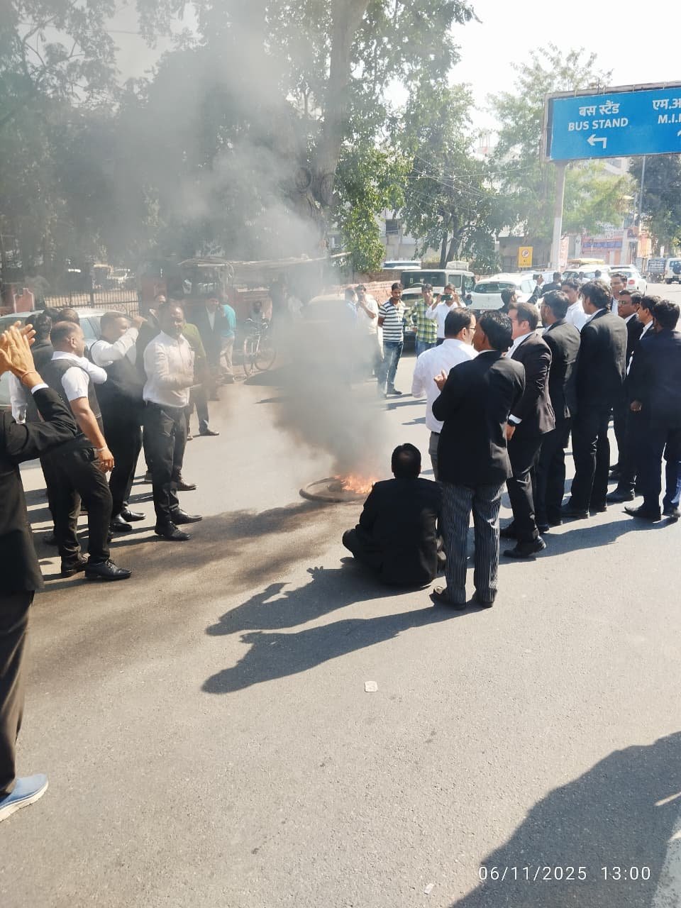 Tension in Jaipur as lawyers protest against police after an advocate’s family member was allegedly mistreated in custody; traffic disrupted near Collectorate Circle.