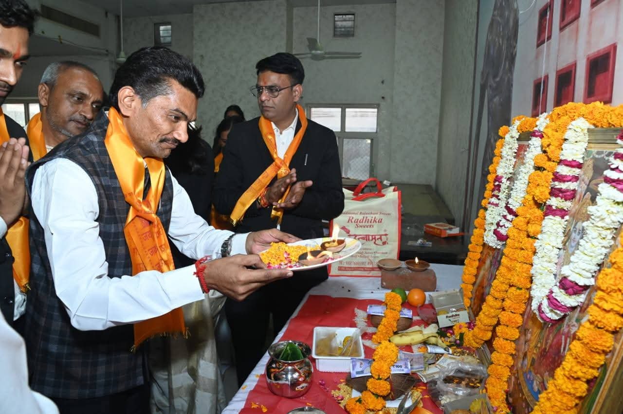 Rajasthan High Court Advocate Chandrakant Chauhan Pledges Body Donation at SMS Medical College Jaipur