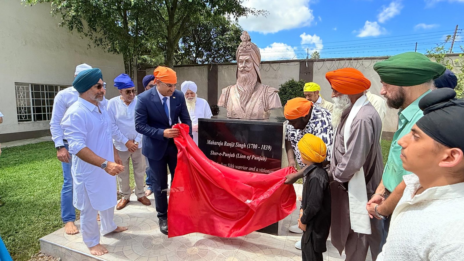 India and Malawi Unveil Maharaja Ranjit Singh Bust at Blantyre Sikh Gurudwara