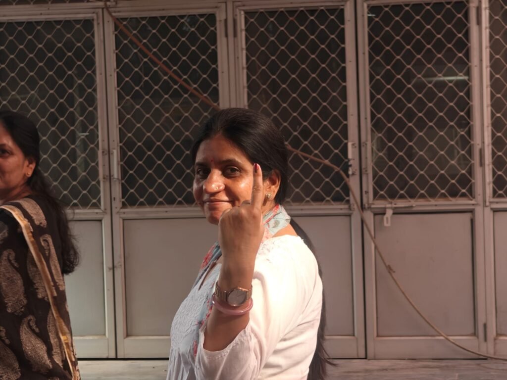 Re-polling in Jaipur Sees Strong Turnout Despite Rain, Lawyers Praise Arrangements